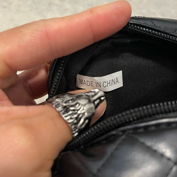 Brand New Faux Leather Quilted Coin Case/Make -Up Case In Black 6” X 4” X 2.5” - Picture 8 of 9